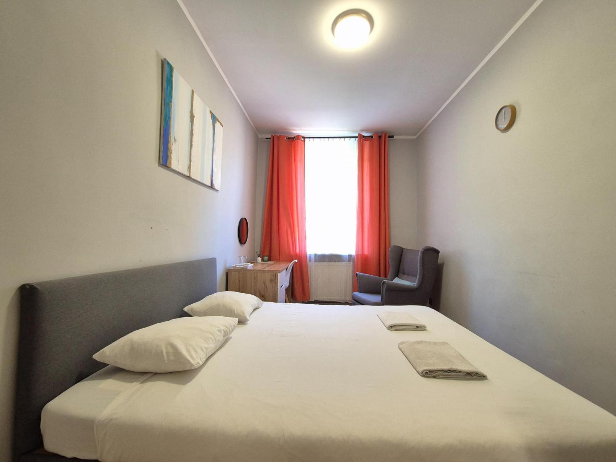 Pini Hostel - Przytulne Pokoje W Centrum Krakowa Esterno foto