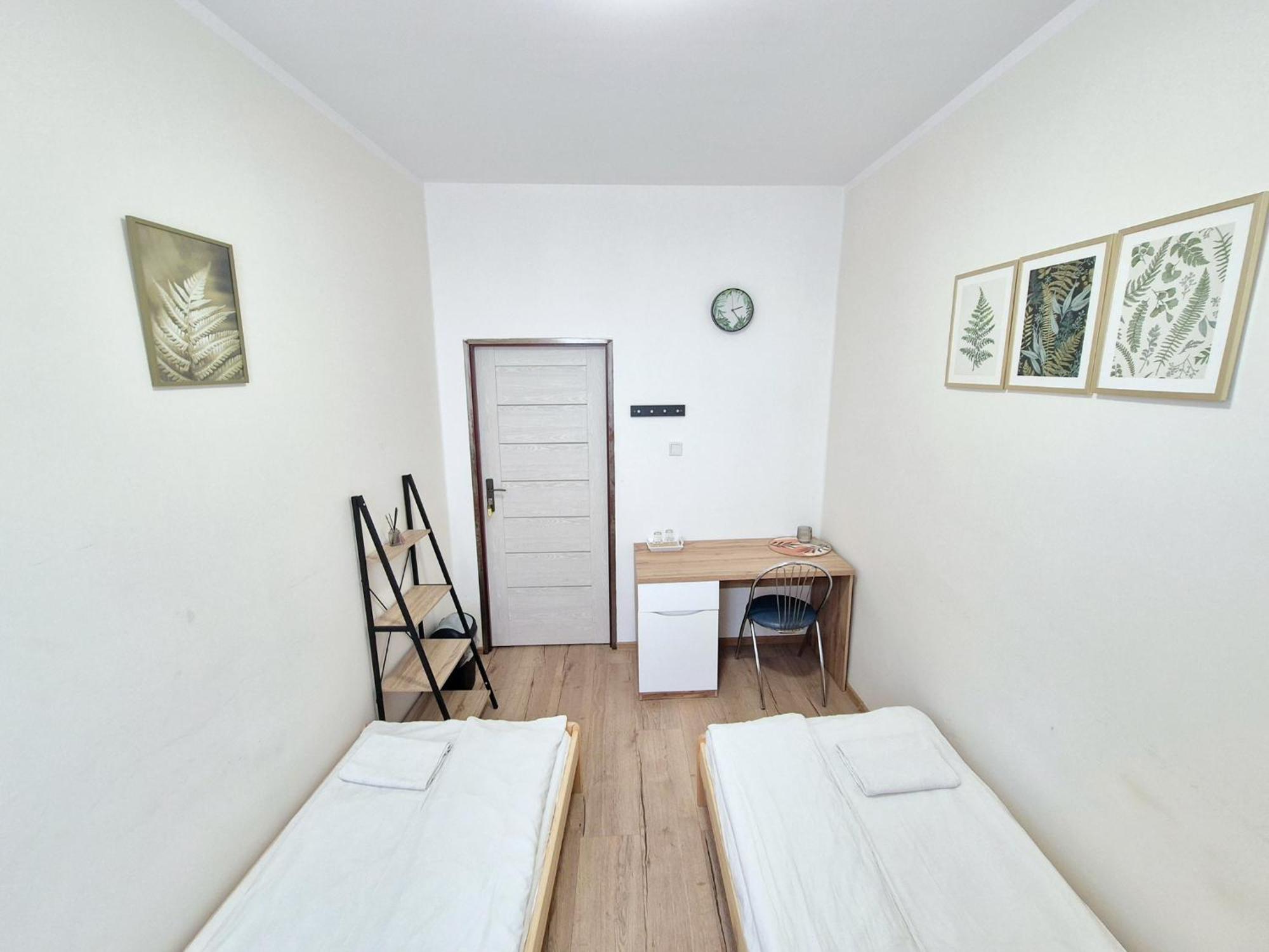 Pini Hostel - Przytulne Pokoje W Centrum Krakowa Esterno foto